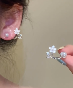 Floral Pearl Stud Earrings for Women - Light Luxury Minimalist Design, Versatile Fashion Accessories