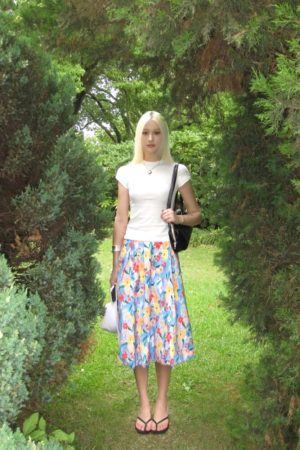 Floral Pleated A-Line Skirt for Women - Mid-Length Summer Vacation Style with Large Flower Print