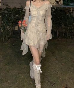 Floral Print Off-Shoulder Dress with Ruffled Hem, Waist-Cinching Design, Tie-Dye, Irregular Short Skirt for Spring and Summer