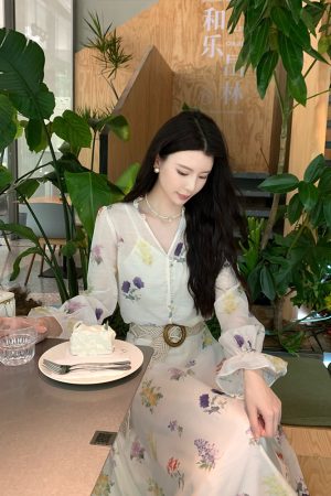 Floral Print V-Neck Shirt and Skirt Three-Piece Set for Women - Elegant Spring Outfit, Y2K Inspired Style
