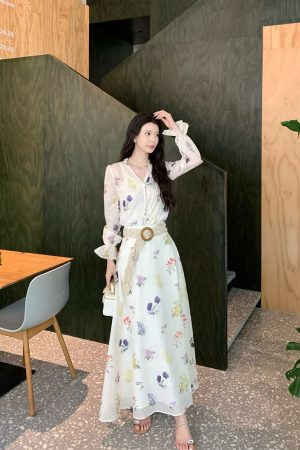 Floral Print V-Neck Shirt and Skirt Three-Piece Set for Women - Elegant Spring Outfit, Y2K Inspired Style
