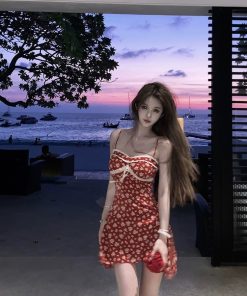 Floral Spaghetti Strap Dress for Women - French Style, Waist-Cinching, Mid-Length, Sexy Summer Vacation Vibe, High-Quality Fashion