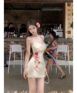 Floral Spaghetti Strap Dress for Women, French-Style Waist-Cinching Design, Summer Vacation Hot Girl Short Skirt