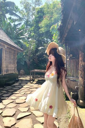 Floral Spaghetti Strap Dress for Women, Spring French-Style Vacation Wear, Sweet Slim Fairy Short Skirt, Summer 90s Y2K Fashion