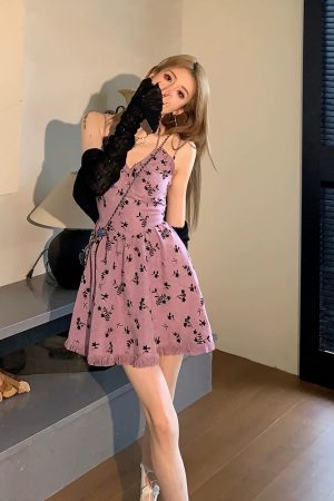 Floral Tassel Neck Hanging Strap Dress for Women - Waist-Cinching, Short Skirt Design for Petite Figures, Summer Style
