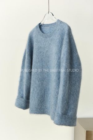 Floral Yarn Cashmere Blend Sweater - Soft Loose Round Neck Pullover for Atmospheric Aesthetic Cozy Style