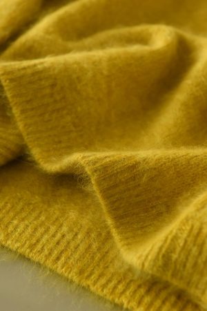 Floral Yarn Cashmere Blend Sweater - Soft Loose Round Neck Pullover for Atmospheric Aesthetic Cozy Style