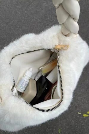Fluffy Handbag for Women - 2025 High-End Plush Shoulder Bag, Versatile Underarm & Hand-Held Style