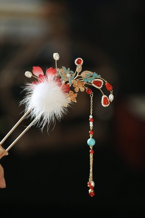 Fluffy U-Shaped Hairpin with Tassels, Ancient Style Hair Accessories for Hanfu, Autumn & Winter Bun Decor, Fairy Aesthetic