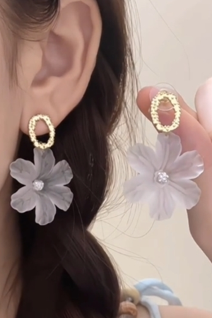 Forest-Style Floral Stud Earrings for Women - 2025 Summer Fresh Resin Flower Accessories