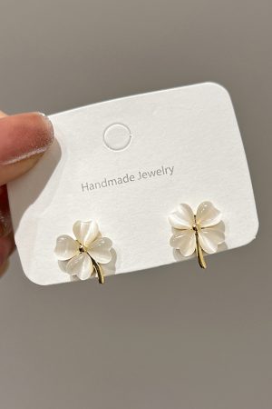 Forest Style Four-Leaf Clover Cat's Eye Stone Ear Clips - No Ear Holes, Cute High-End Elegant Accessories for Ethereal Fashion