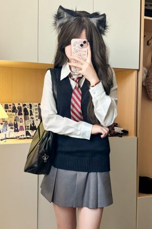 Four-Piece Pudding Bear JK Uniform Set - Skirt, Shirt, Sweater Vest, College Style, Women's Japanese Autumn Winter Outfit