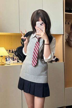 Four-Piece Pudding Bear JK Uniform Set - Skirt, Shirt, Sweater Vest, College Style, Women's Japanese Autumn Winter Outfit