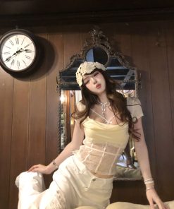 Fragrant Sweet Spicy Bali Short-Sleeve Lace Hollow T-Shirt for Women - Summer Slim-Fit Waist-Cinching Top, Y2K Style