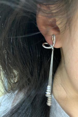 French Bow Tassel Earrings for Women - High-End Minimalist Studs, Versatile Ear Accessories, Chic Fashion Jewelry