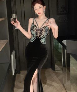 French Hepburn-Style Evening Gown - Gold Velvet Spaghetti Strap Dress with Rhinestones for Women, Elegant Banquet Fashion