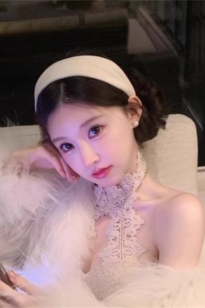French Minimalist Wide Headband - Versatile Retro Hair Accessory for Stylish Girls, Cute Fashion Statement, Internet Celebrity Trend