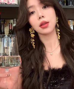 French Retro Heavy Metal Flower Tassel Earrings for Women – High-End Unique Studs, Autumn & Winter Fashion Jewelry