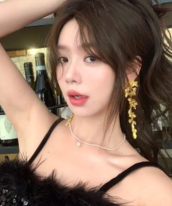 French Retro Heavy Metal Flower Tassel Earrings for Women â€“ High-End Unique Studs, Autumn & Winter Fashion Jewelry