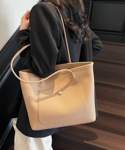 French Retro Lychee Pattern Tote Bag for Women - Large Capacity Shoulder Handbag for College Students and Commuters