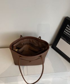 French Retro Lychee Pattern Tote Bag for Women - Large Capacity Shoulder Handbag for College Students and Commuters