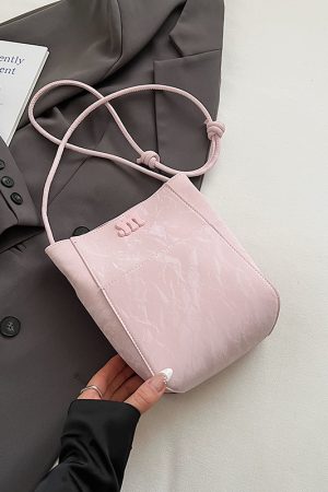 French Retro Matte Bucket Bag for Women - 2025 New High-End Versatile Shoulder Crossbody Fashion Commuting Bag