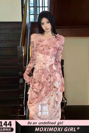 French Romantic Style Fitted Asymmetrical Hem Dress - Elegant Pure Desire Design for Chic Occasions