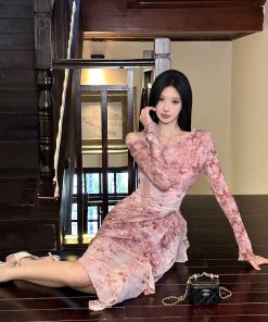 French Romantic Style Fitted Asymmetrical Hem Dress - Elegant Pure Desire Design for Chic Occasions