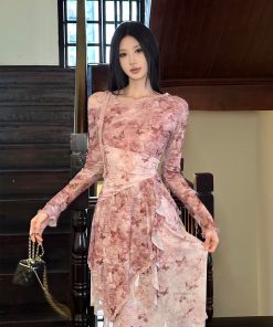 French Romantic Style Fitted Asymmetrical Hem Dress - Elegant Pure Desire Design for Chic Occasions