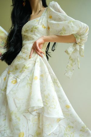 French Style Botanical Print Maxi Dress with Large Neckline, Waist-Cinching Design - Sweet and Elegant Fashion for Every Occasion