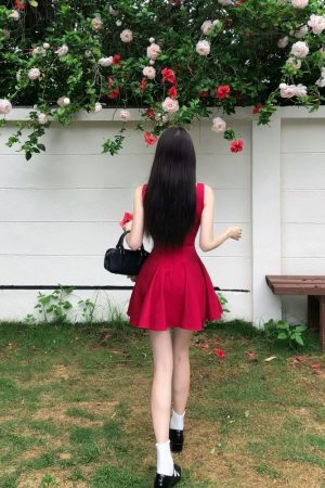 French-Style Bow Tie Strap Dress for Women - Fitted Waist, Sleeveless Short Skirt, Elegant Summer Vacation Look
