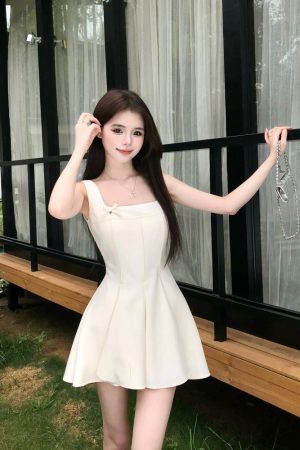 French-Style Bow Tie Strap Dress for Women - Fitted Waist, Sleeveless Short Skirt, Elegant Summer Vacation Look