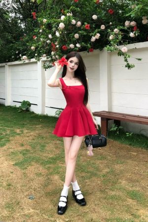 French-Style Bow Tie Strap Dress for Women - Fitted Waist, Sleeveless Short Skirt, Elegant Summer Vacation Look
