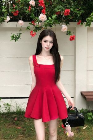 French-Style Bow Tie Strap Dress for Women - Fitted Waist, Sleeveless Short Skirt, Elegant Summer Vacation Look