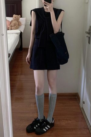 French-Style Casual Sleeveless Vest Top and A-Line Short Skirt Two-Piece Set for Women - Summer 2025 Fashion
