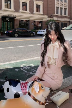 French-Style Elegant Short Jacket for Women - Petite Fit, Perfect for Spring Layering with Skirt and Shirt Set