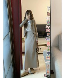 French-Style Fitted Knitted Cardigan Top & Half-Length Skirt Two-Piece Set for Women - Chic Autumn/Winter Fashion