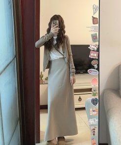 French-Style Fitted Knitted Cardigan Top & Half-Length Skirt Two-Piece Set for Women - Chic Autumn/Winter Fashion