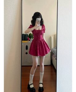 French-Style Floral Dress for Women, Square Neck, Waist-Cinching, Puff Sleeves, Short Skirt, Elegant Summer Fashion for Petite Figures