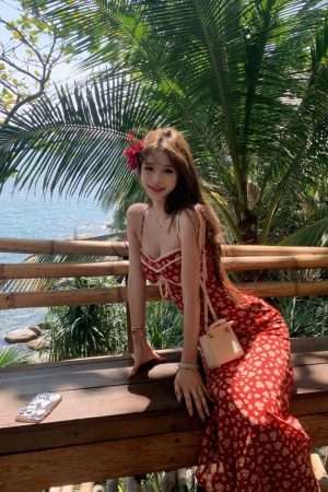French-Style Floral Spaghetti Strap Dress for Women, Waist-Cinching, Elegant Design, Sweet & Spicy Short Skirt for Summer Beach Vacation