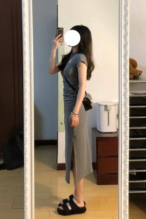 French-Style Gray Pleated Knitted Dress for Women, Slim Fit, Elegant Design, Short Sleeves, Split Skirt, Summer Fashion, Y2K Style