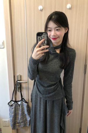 French-Style Gray Two-Piece Dress Set for Women - High-End Knitted Top & Long Skirt - Spring 2025 Fashion