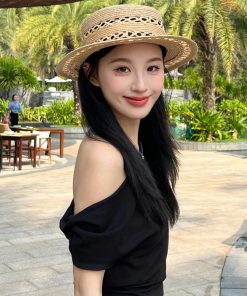 French-Style Hand-Woven Straw Flat-Top Sun Hat for Travel & Beach, Elegant Sun Protection Accessory, Light Luxury Gift Idea