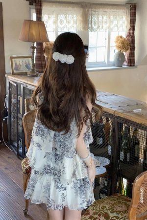 French-Style Ink Print Halter Sleeveless Dress Set for Women - Elegant Two-Piece Summer Outfit with Top and Skirt