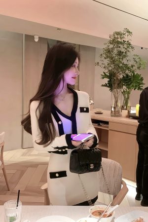 French Style Knitted Dress Set for Women - Waist-Cinching Short Skirt & Cardigan Two-Piece Suit for Autumn & Winter Fashion