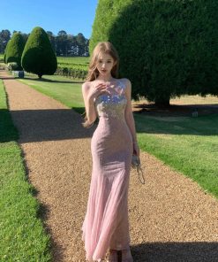 French-Style Lace Mesh Camisole Dress for Women - Fitted Waist, Slim Silhouette, Mermaid Hem, Bodycon Long Skirt - Summer Fashion