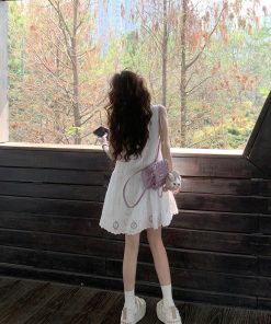 French-Style Lace Spliced Sleeveless Summer Dress for Women - V-Neck Short Skirt with Design-Oriented Niche Temperament