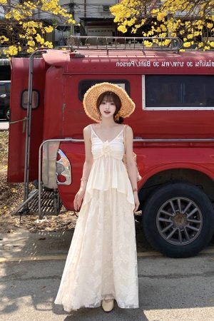 French-Style Lace Splicing Camisole Top & Half Skirt Women's Dress Set - Summer Fashion Essential