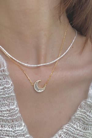 French Style Light Luxury Deep Sea Natural White Mother-of-Pearl Moon Necklace for Women, S925 Silver Clavicle Chain, Influencer Favorite