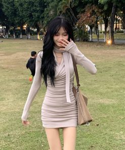 French-Style Long Sleeve Fitted Knitted Dress for Women - Waist-Cinching Bodycon Mini Skirt, Elegant Design, Perfect for Spring